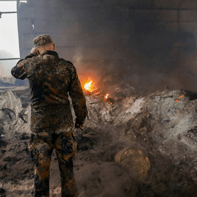 Prizor iz Kijeva nakon raketiranja, ukrajinsko-ruski pregovori u Istanbulu, uništena zgrada u Mikolajivu