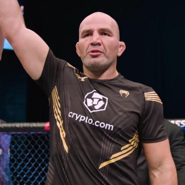 Glover Teixeira