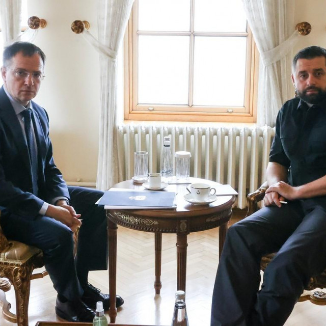 Vladimir Medinski i David Arahamija