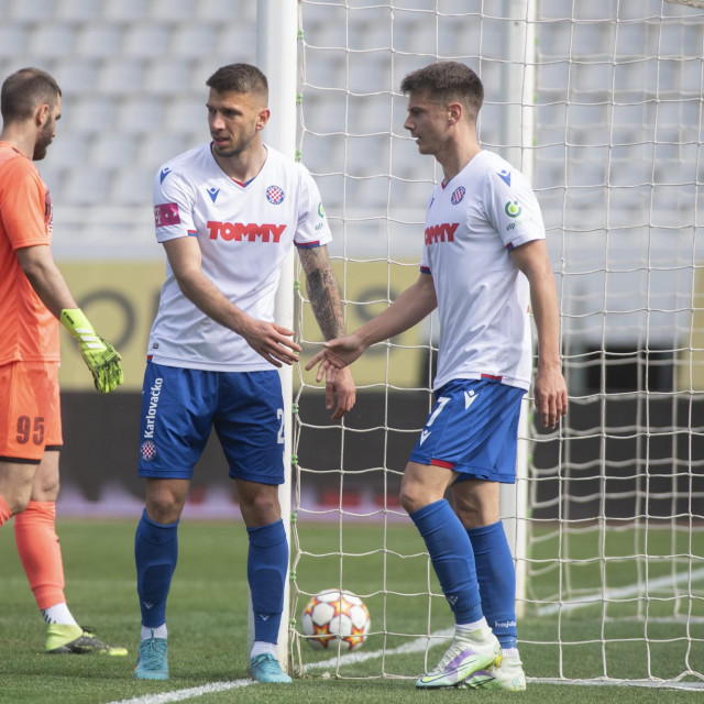 Alexander Kačaniklić (prvi desno) odigrao je 25 utakmica, zabio dva gola te imao jednu asistenciju