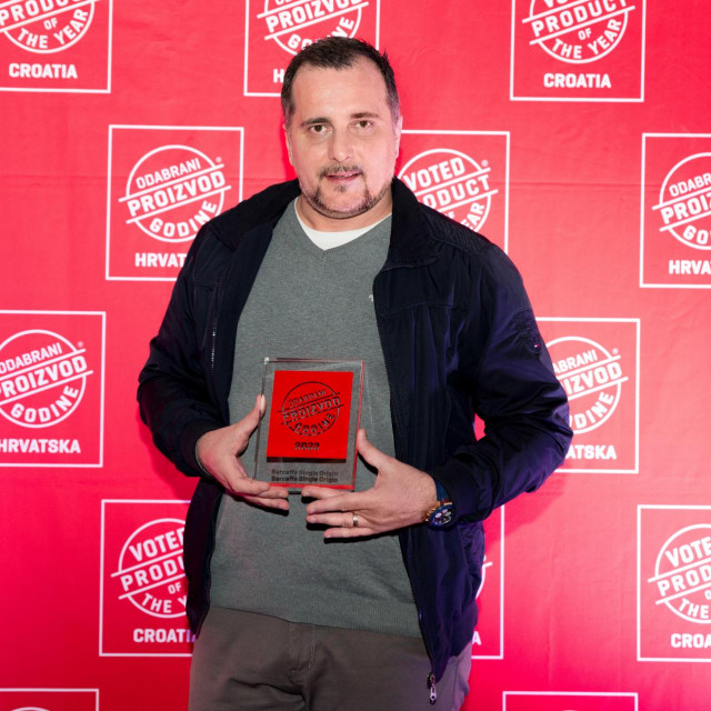 Daniel Premužak iz Barcaffea sa nagradom Proizvod godine