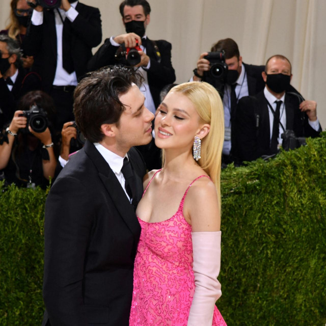 Brooklyn Beckham i Nicola Peltz