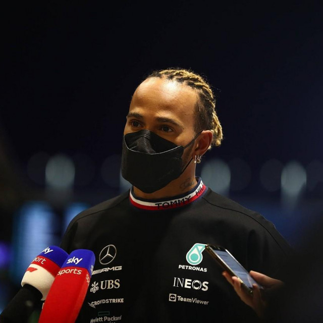 Lewis Hamilton je poslao emotivnu poruku fanovima