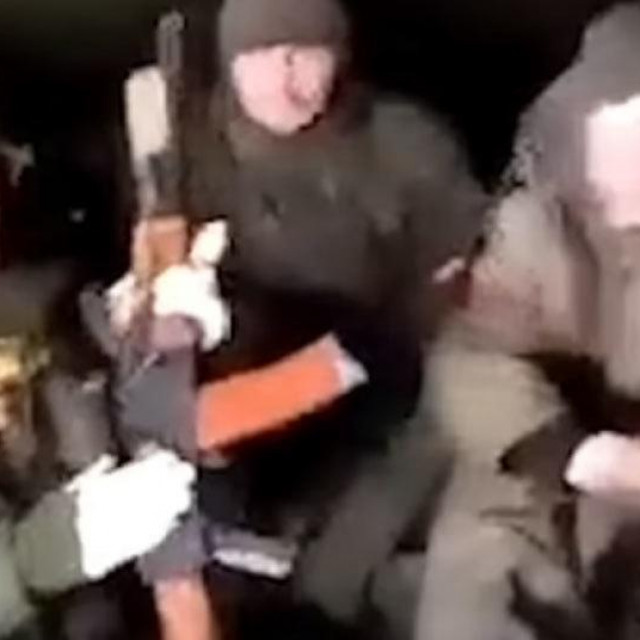 Ruski vojnici koji tvrde da su 'bačeni u g****'