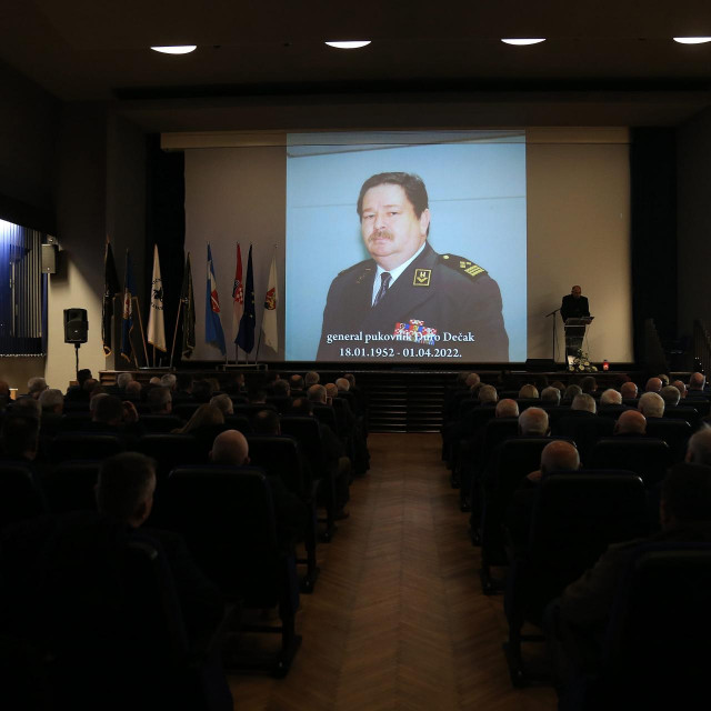 Komemoracija za  Đuru Dečaka u centru kulture u Virovitici.
 