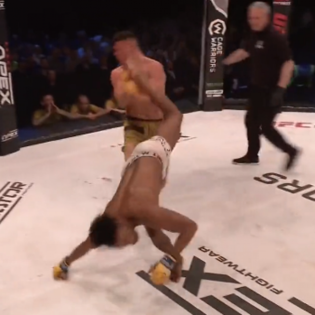Manny Akpan vs. Connor Hitchens