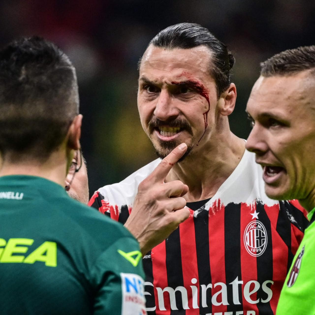 Ibrahimović je od suca tražio jedanaesterac nakon dvoboja u kojem je dobio posjekotinu