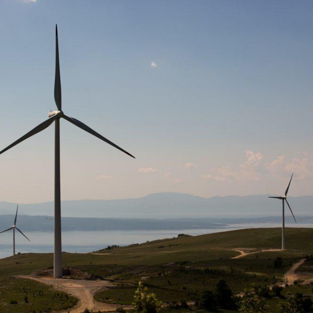 
Ilustracija, polje vjetrenjaca nedaleko od Vratnika