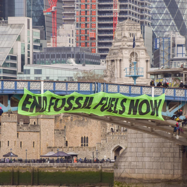 Prosvjed  aktivističke skupine Extinction Rebellion u Londonu, ožujak, 2022.