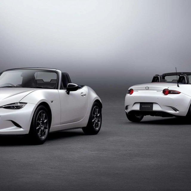 2022. Mazda MX-5