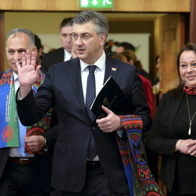Veljko Kajtazi, Andrej Plenković, Suzana Krčmar