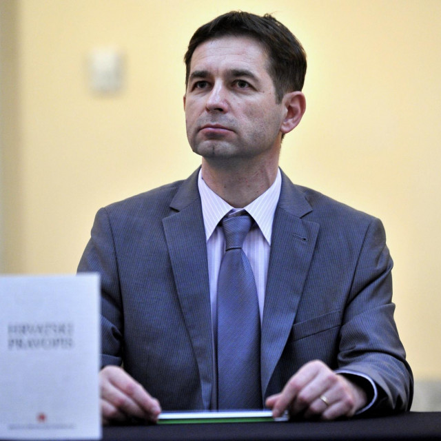 Ravnatelj Željko Jozić