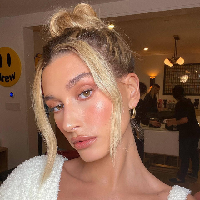 Hailey Bieber