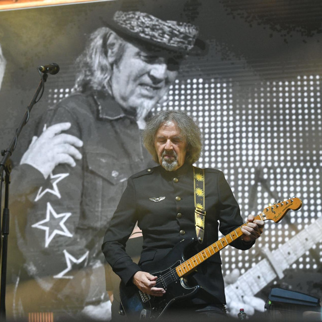 Koncert Parnog Valjka u spomen na Akija Rahimovskog