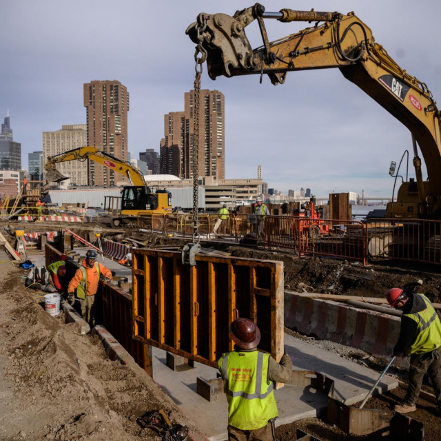 Izgradnja sustava obrane od poplave i oluja u New Yorku, 2021.