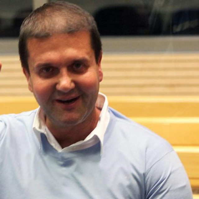 Darko Šarić, od vrha prema dnu: MIlan Milovac, Manuel Vulić i Petar Ćosić