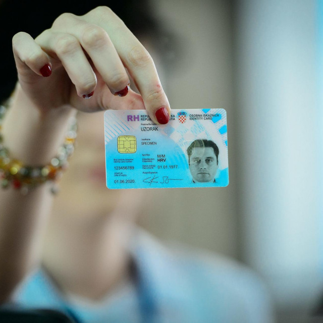 Matični broj građana u Hrvatskoj je bio u upotrebi od 1976. godine. Osobni identifikacijski broj (OIB) zamijenio ga je 2010.