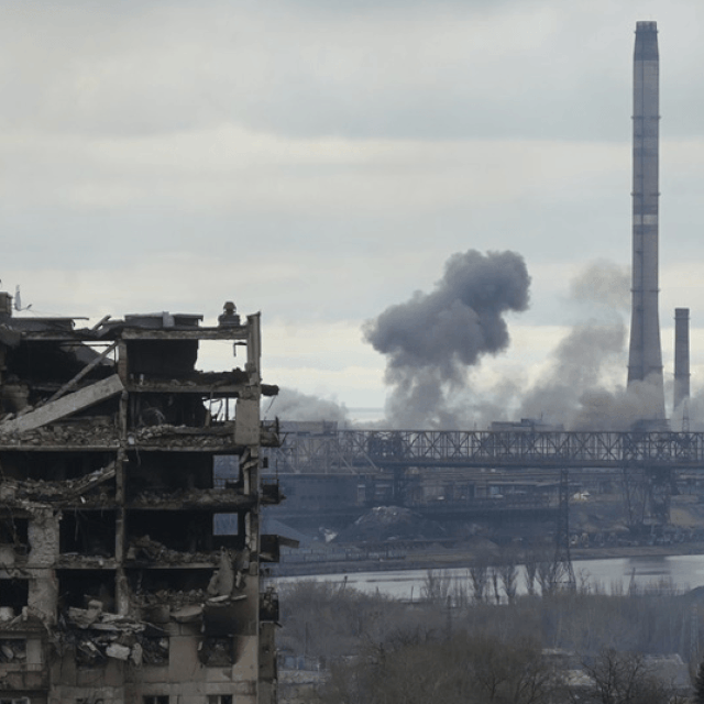 Postrojenje Azovstala u Mariupolju; vojnik proruskih snaga; ruski sustav Iskander