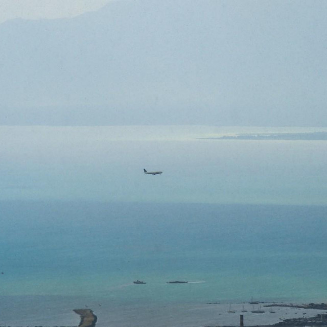 Avion iznad Port-au-Princea