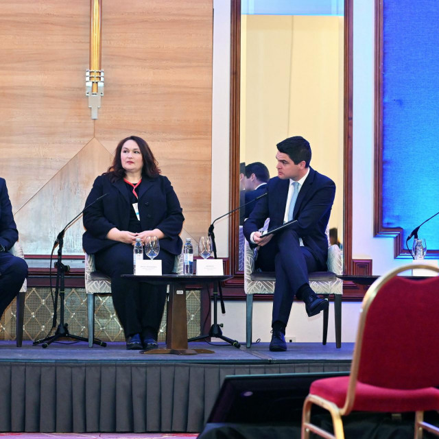 Lucian Vukelić, Renata Sabljar Dračevac, Karlo Ressler, Romana Jerković