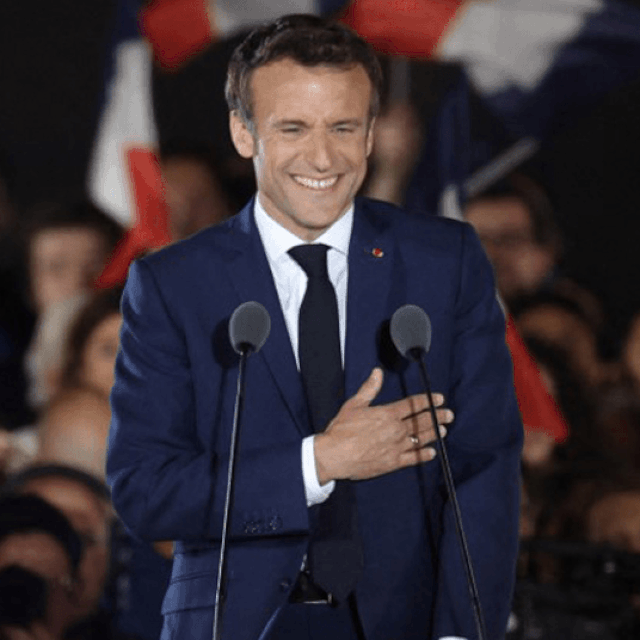 Emmanuel Macron; pristaše Macrona; Marine Le Pen; Eiffelov toranj