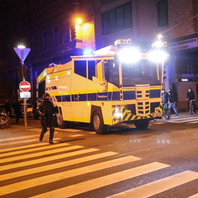 ilustrativna fotografija slovenske policije