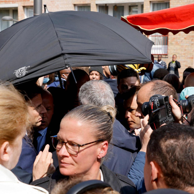 Poseban kišobran od kevlara štiti od raznih vrsta opasnosti