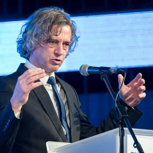 Robert Golob