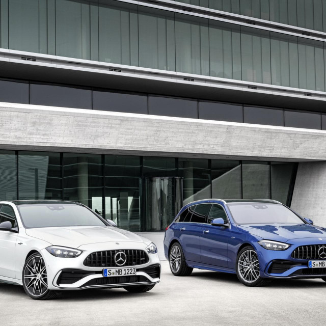 2023. Mercedes AMG C43