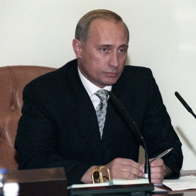Vladimir Putin (fotografija iz 1999. godine)
