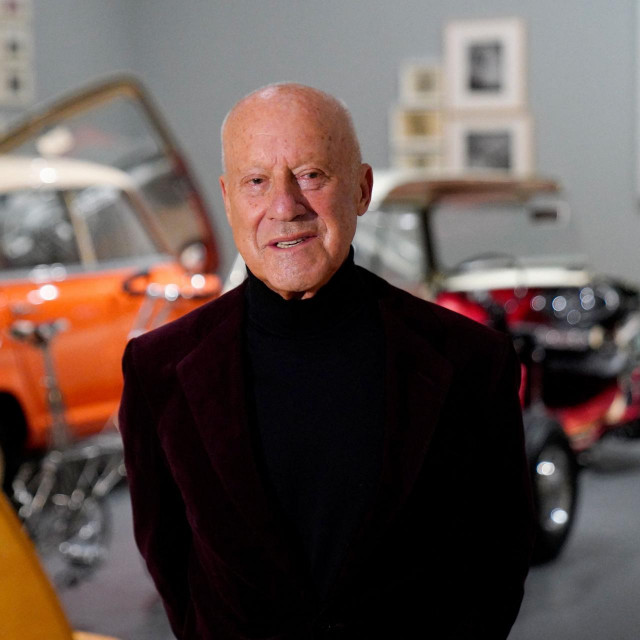 Norman Foster (Photo by ANDER GILLENEA/AFP)