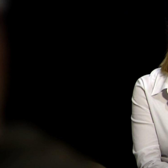 Novinarka HRT-a i hrvatski državljanin koji je ratovao u Ukrajini (lijevo)