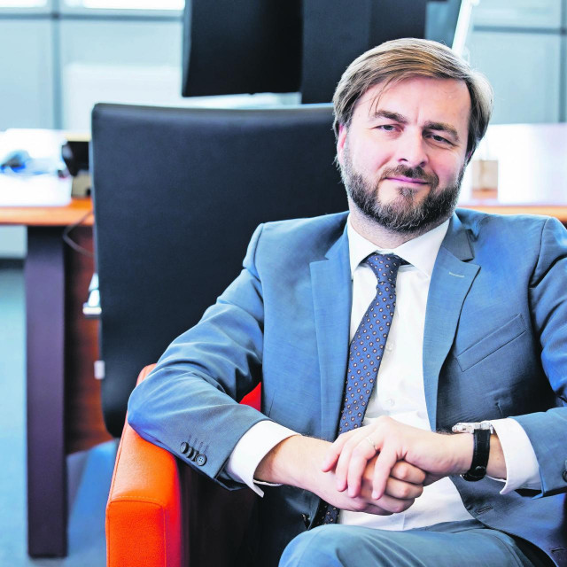 Zadnji radni dan Tomislava Ćorića na mjestu ministra gospodarstva i održivog razvoja