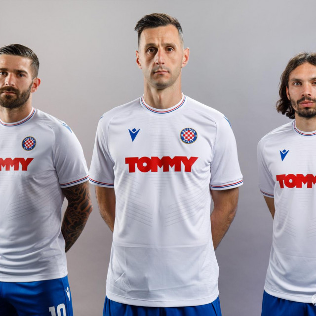 Predstavljen je novi Hajdukov dres