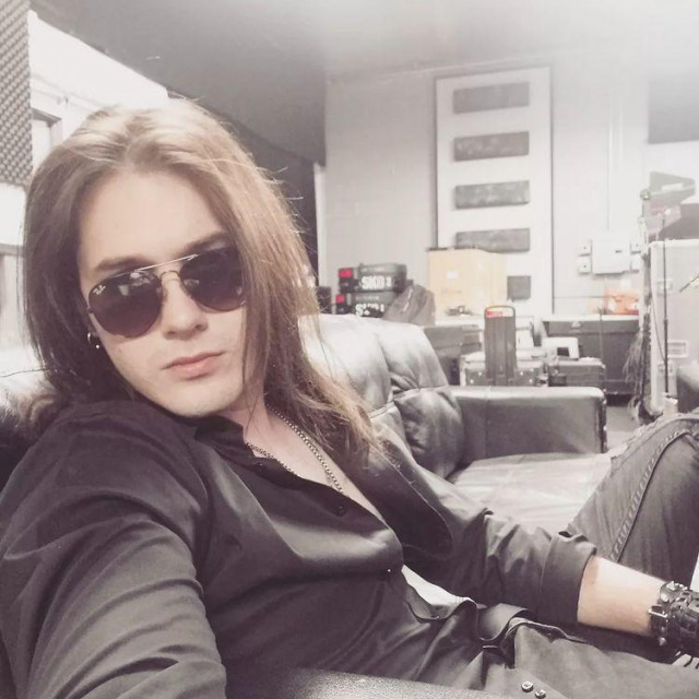 Dino Jelusić u Mates Rehearsal Studios