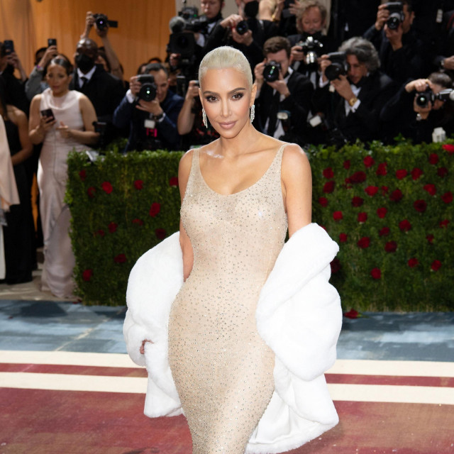 Kim Kardashian u haljini Marilyn Monroe