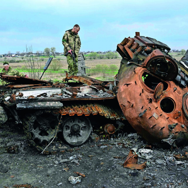 Uništeni ruski tenk