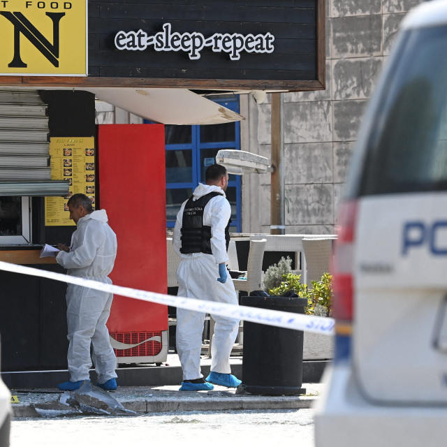 Eksplozija unutar Fast fooda In