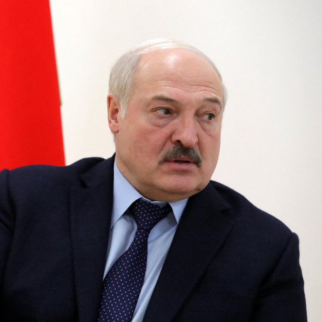 Bjeloruski je predsjednik ustvrdio i da Ukrajina provocira Rusiju te inzistirao da se Minsk zalaže za mir
