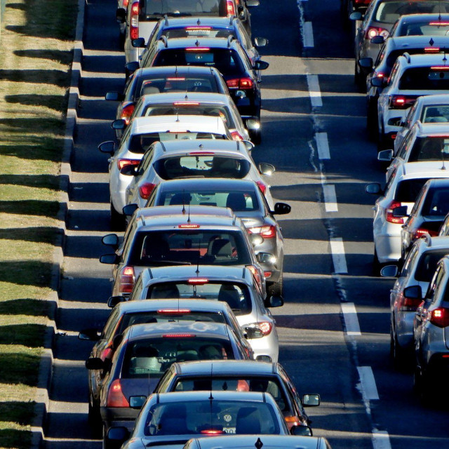 Smanjenje vožnje automobilom jedna je od mjera