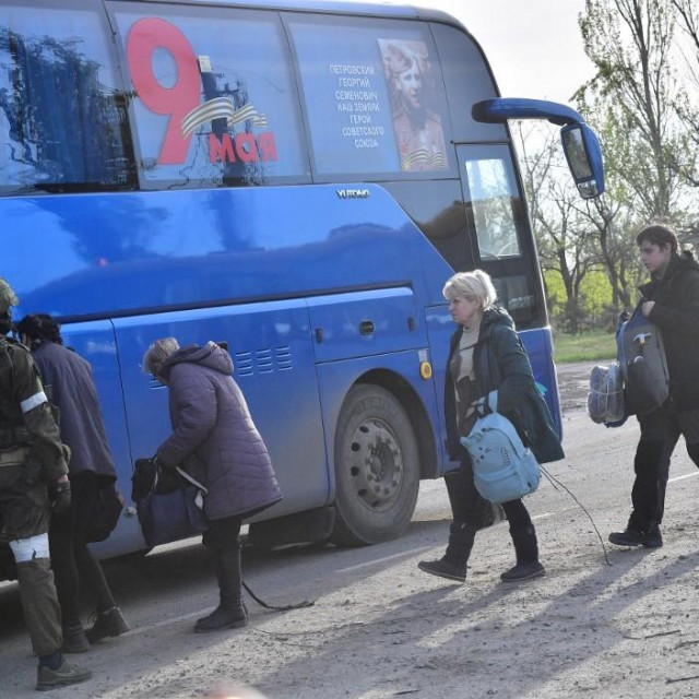 Civili evakuirani iz čeličane Azovstal