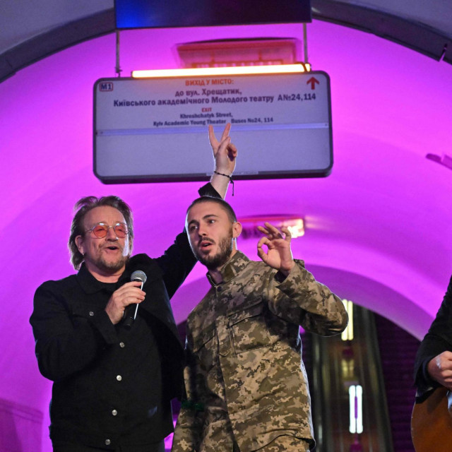 Koncert u podzemnoj željeznici u Kijevu