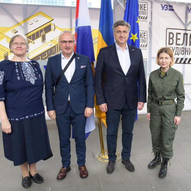 Anica Djamić (veleposlanica Republike Hrvatske u Ukrajini), Gordan Grlić Radman i Andrej Plenković