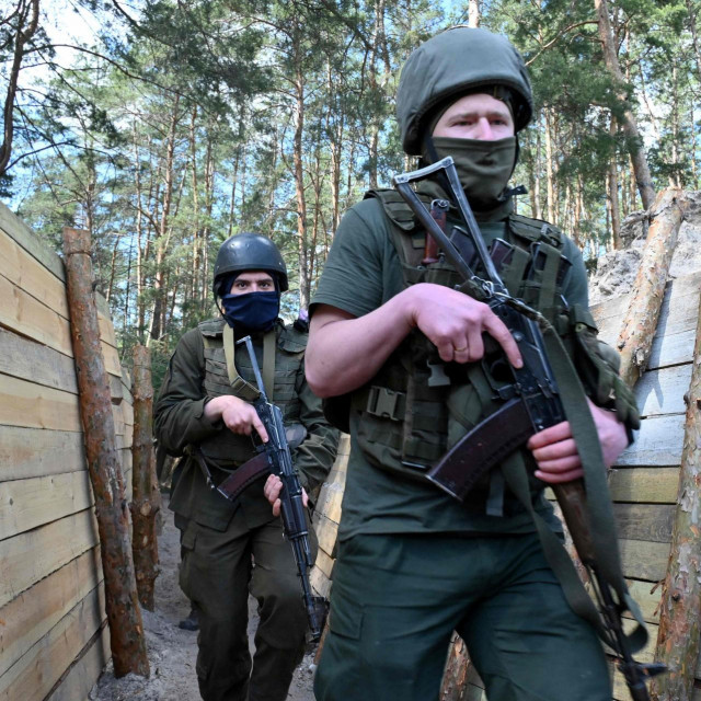 Ukrajinski vojnici kod Harkiva