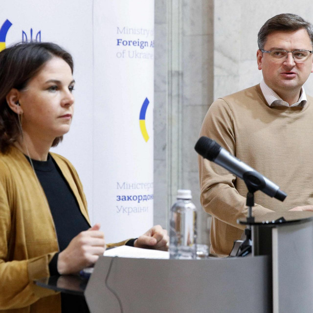 Annalena Baerbock i Dmitro Kuleba