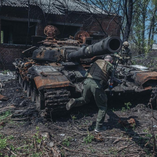 Uništeni ruski tenk kod Harkiva