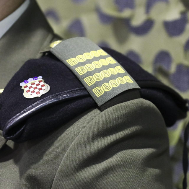 Ilustracija, vojnik HV-a