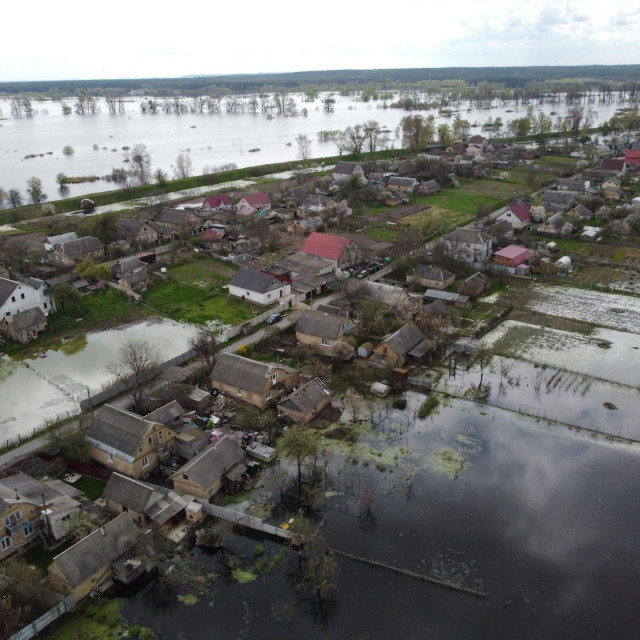 Poplavljeno selo Demidiv