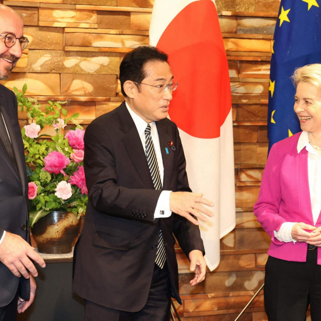 Ursula von der Leyen, Charles Michel i Fumio Kishida