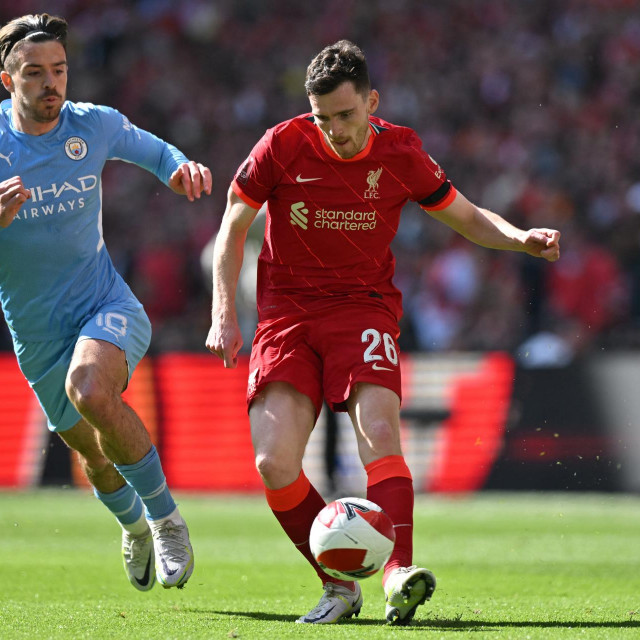 Jack Grealish i Andy Robertson